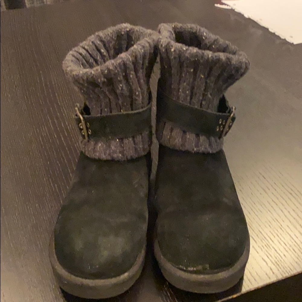 UGG black fold over sweater boot size 7